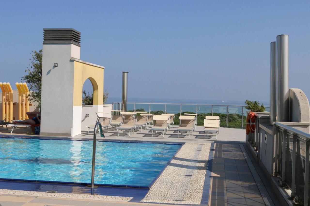 Eraclea Palace Hotel 4 Stelle S Eraclea Mare Exterior foto